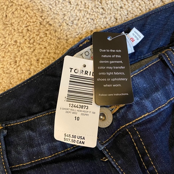 torrid dark denim roll hem jean shorts - Picture 6 of 7